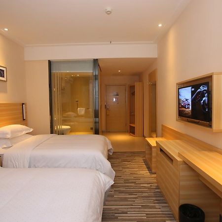 City Comfort Inn Yongtai Subway Station Гуанджоу Екстериор снимка